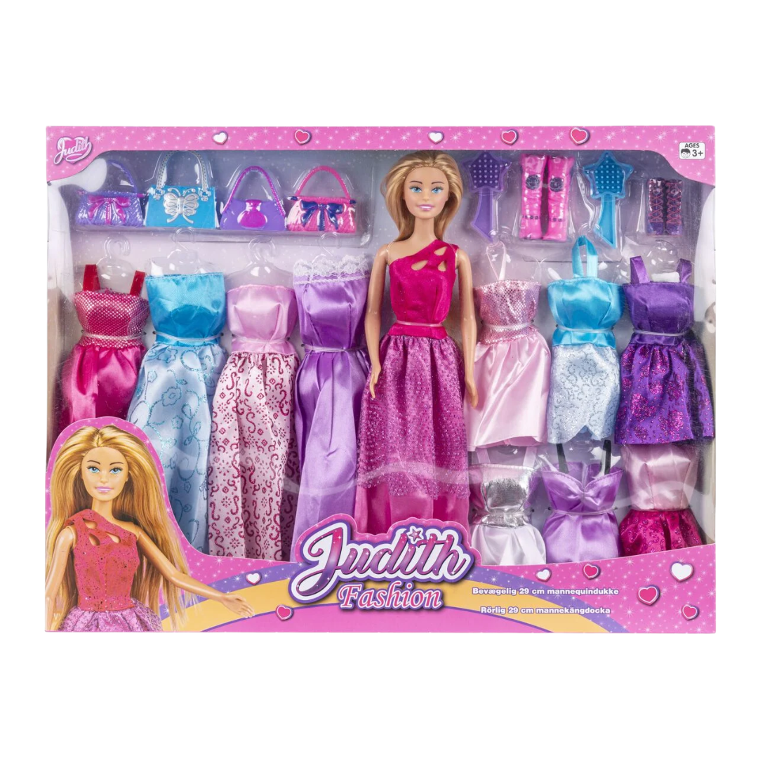 Judith Med Klänningar och Tillb